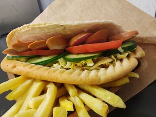 Голям тостер с кренвирш (500г)