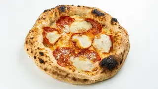 .Pizza No 4 - Hot Sisters