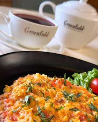 Ձվածեղ լոլիկով