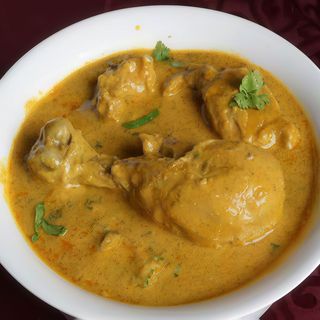 Plato De Pollo Al Korma Dulce