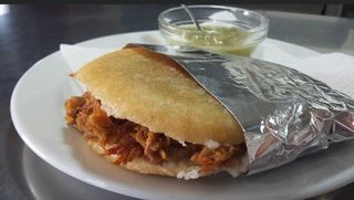 Arepa Rellena De Carne
