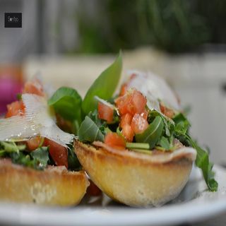 02. Bruschetta Prosciutto