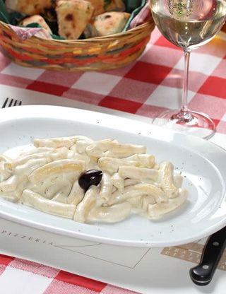 Pene piletina i 4 vrste sira