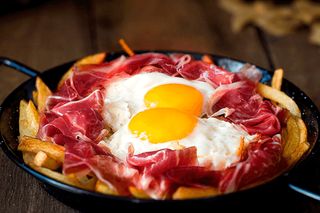 Huevos Rotos Con Jamón