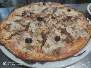 Pizza Mar Y Tierra (30 Cm.)
