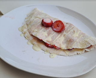 Tapioca de Leite Condensado e Morango