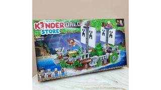 Лего Майнкрафт 630 деталей