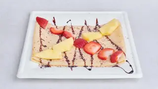Nutella, banana, truskawkowe, ananas