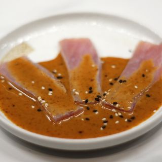 G7. Tataki tonno 5pezzi