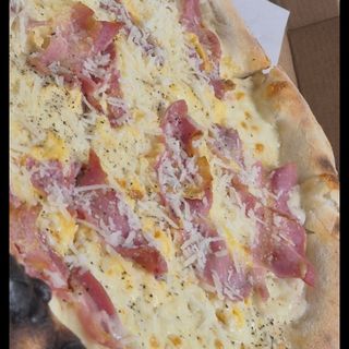 Pizza carbonara 