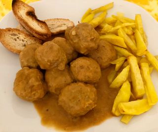 Albóndigas Caseras (7 Uds.)