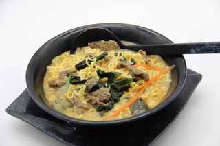 134 Ramen con manzo