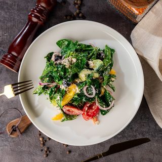 Овощной салат в греческом стиле 