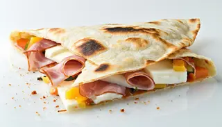 Piadina prosciutto crudo e mozzarella
