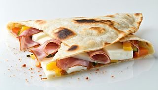 Piadina prosciutto crudo e mozzarella