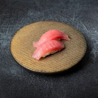 Nigiri tuna