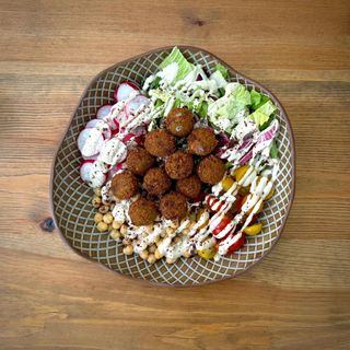 ENSALADA DE FALAFEL