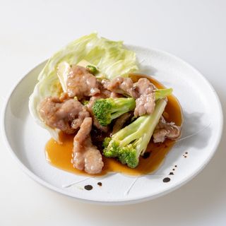 122 Manzo con broccoli