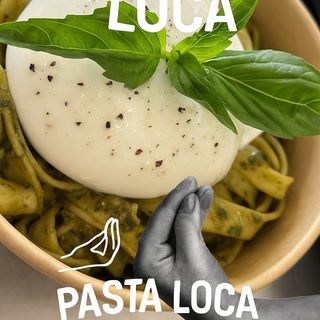 Salsa pesto con Burrata casera 