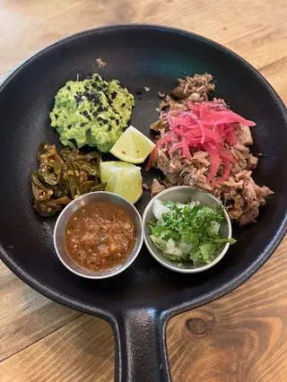 Tacos de Carnitas (3)