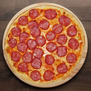 Pizza Salami (Mediana)