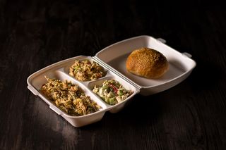 მიქს მენიუ ხორცის სალათები