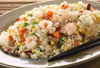 127. Пържен ориз с скариди (800г)