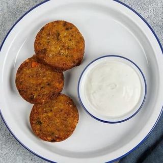 Falafel con salsa de yogur (3 unidades)
