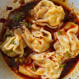 wonton pierozki Saté 6szt ( spicy) 