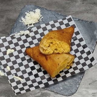 Empanada De Pollo