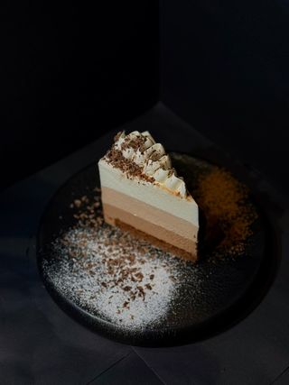 Торт три шоколади