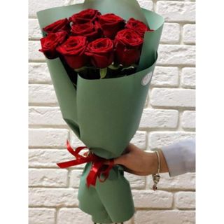 წითელი ვარდები (10ც)