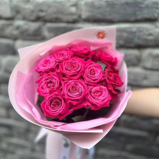 Букет из 11 малиновых роз