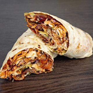 Durum de berbecut + 1 portie de cartofi prăjiți-800g