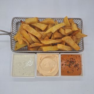  Patatas 3 salsas