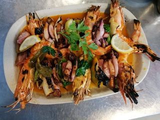 Espetada de Lulas e Camarão - 1 Dose