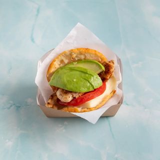 Arepa De Pollo Sandwip    