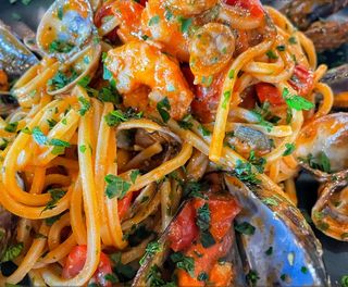 frissurata ai frutti di mare