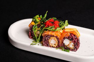 127. Uramaki black tiger roll