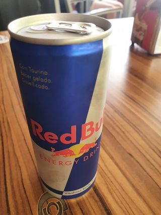 Red Bull (330 ml.)