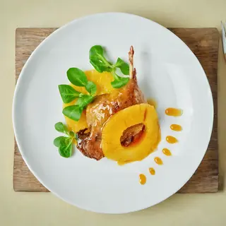 Pato Con Salsa De Piña Agridulce