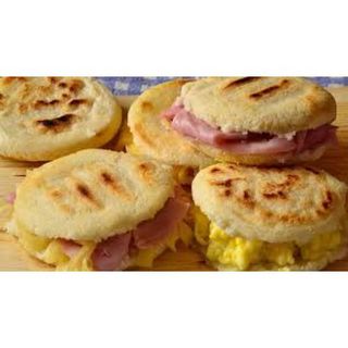 Arepa Con Huevo Y Bacon