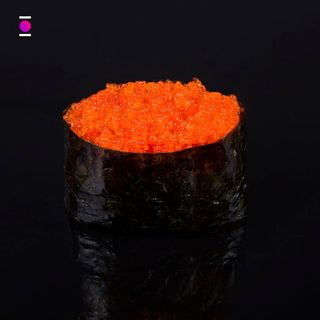 Գունկան թրչող ձկան նարնջագույն ձկնկիթով