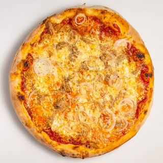 Pizza Al Tonno