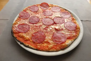Pizza Salami (33 Cm.)
