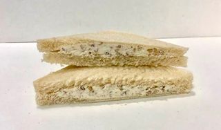 Sándwich De Queso Con Nueces