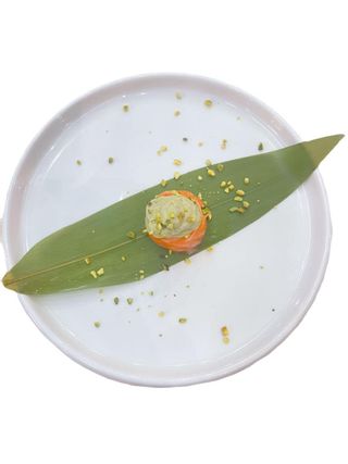 325 Gunkan avocado