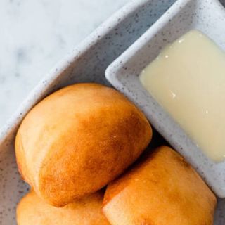 MINI pan chino frito con lechera (3u )