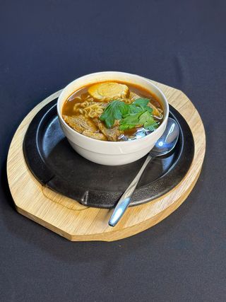 Рамен с говядиной (300 гр)
