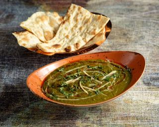 Palak lekko ostre z serem Paneer